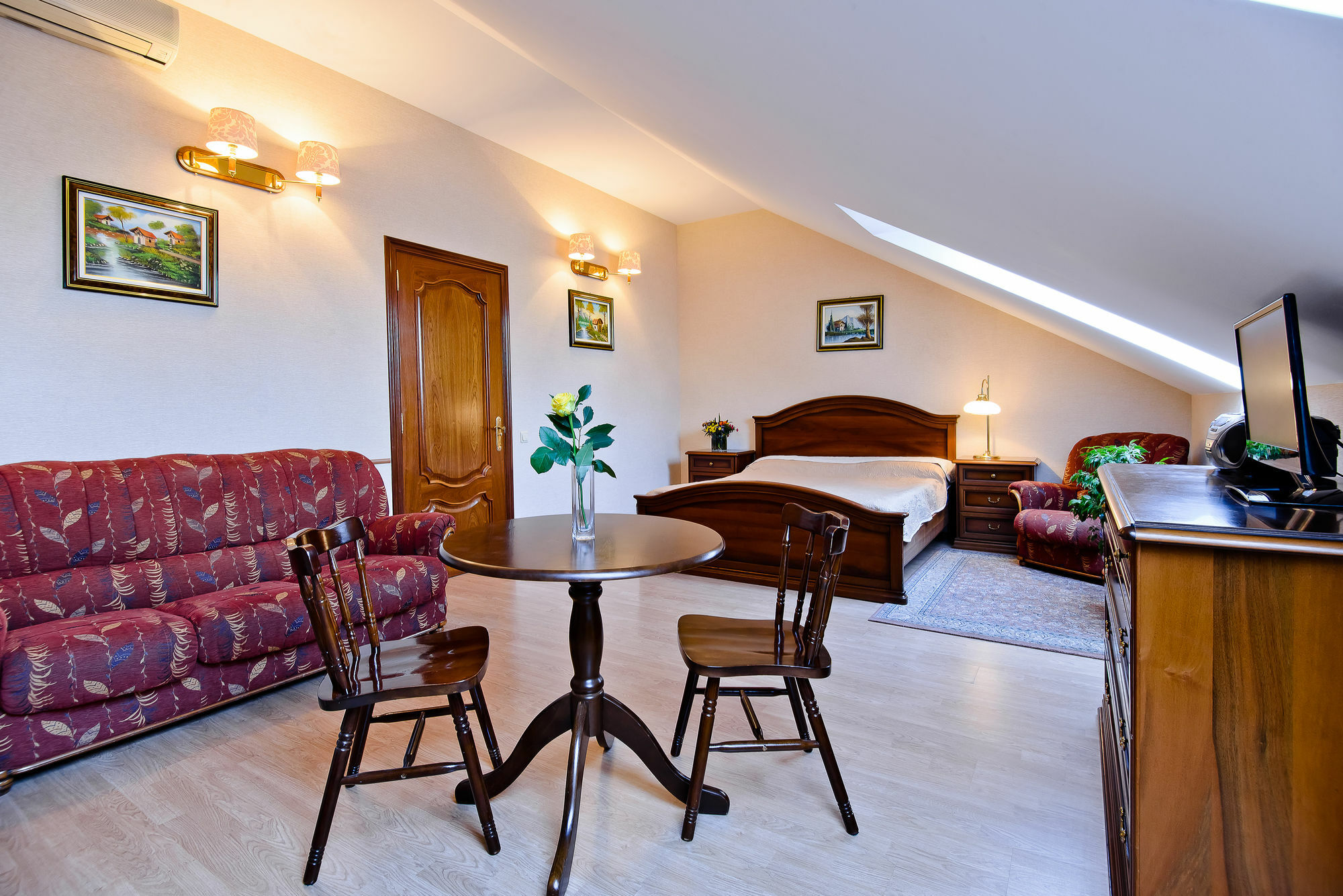 Boutique Apart-Hotel Sherborne Kyiv Exterior photo